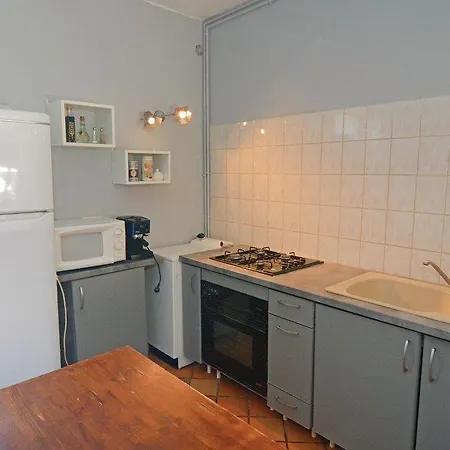 Three-bedroom Holiday In * Collias
