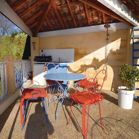 Three-bedroom Holiday In * Collias