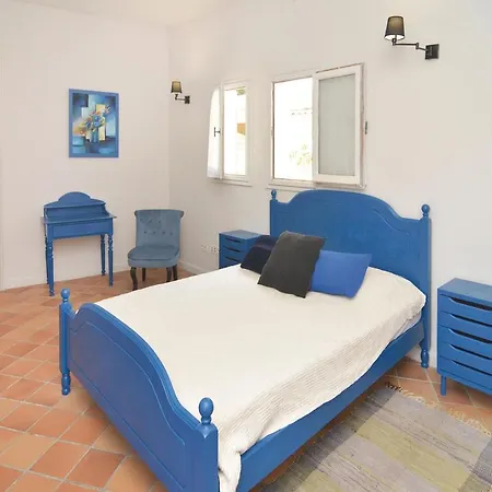 Three-bedroom Holiday In Feriehus *
